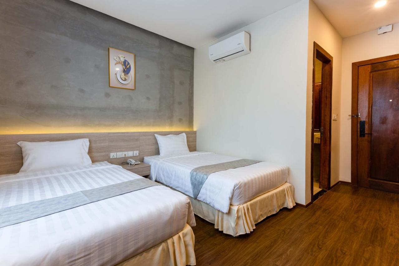Joli Hotel Phnom Penh Exterior photo