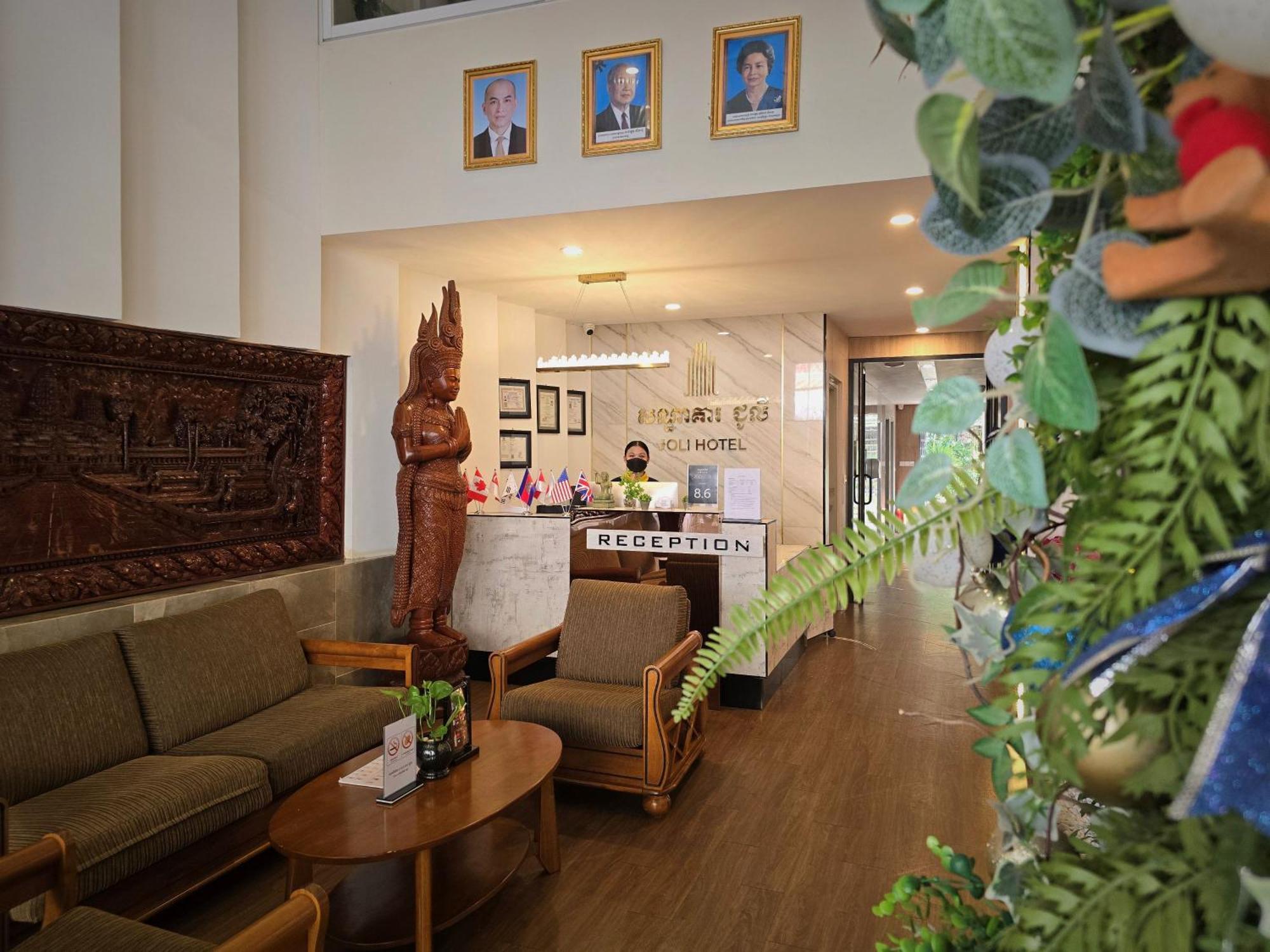 Joli Hotel Phnom Penh Exterior photo